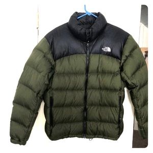 Men’s Large North Face puffer coat